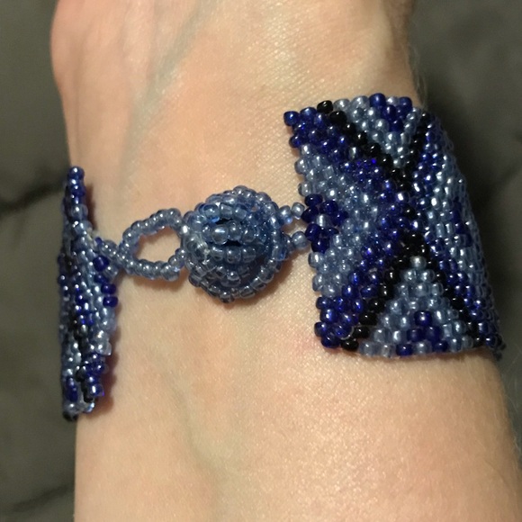 Retro Wide Beaded Bracelet - Picture 2 of 4